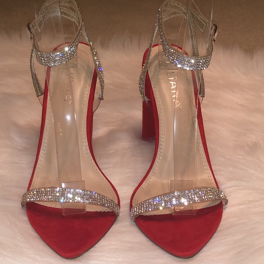 Red heel - Picture 3 of 3